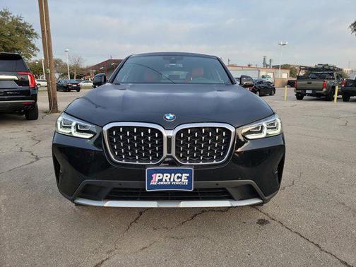 2022 BMW X4 xDrive30i