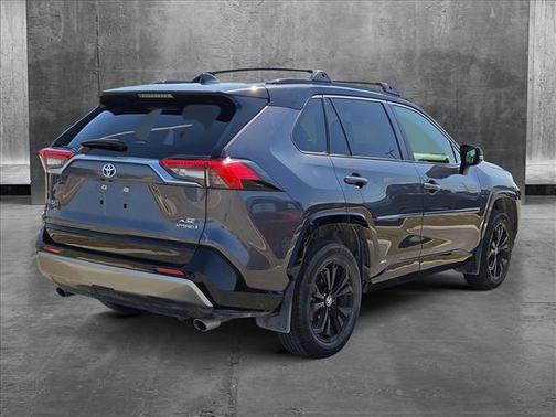 2023 Toyota RAV4 Hybrid SE