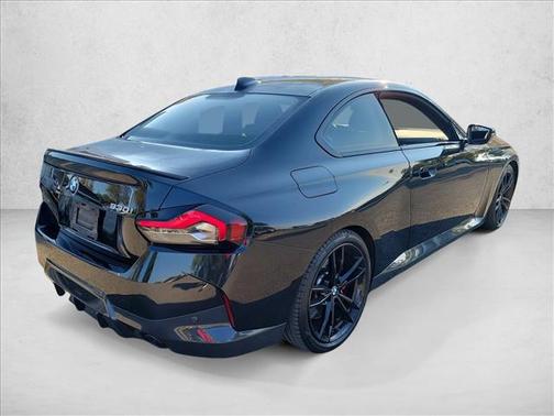 2022 BMW 230 i