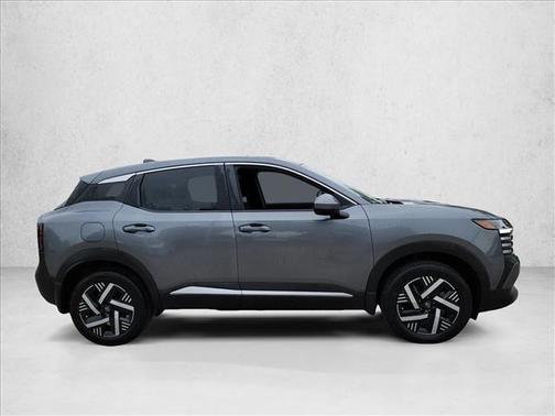 Gun Metallic 2025 Nissan Kicks SV