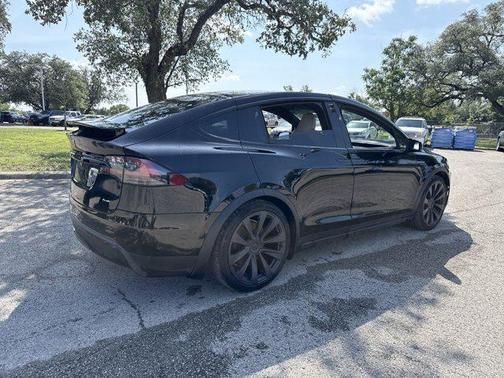 2022 Tesla Model X Plaid Tri Motor All-Wheel Drive