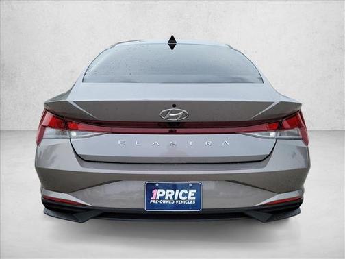 Fluid Metal 2023 Hyundai ELANTRA SEL