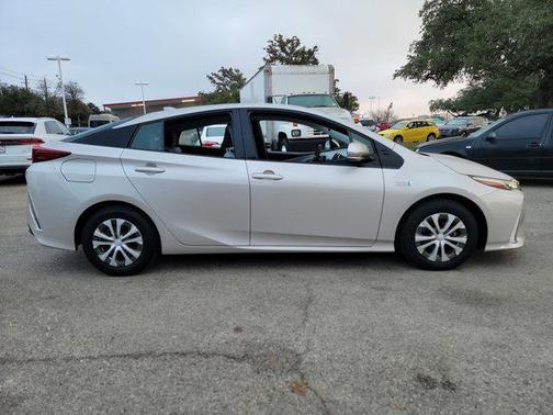 2019 Toyota Prius Prime Plus