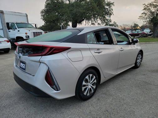 2019 Toyota Prius Prime Plus