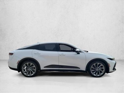 Oxygen White 2023 Toyota Crown Limited