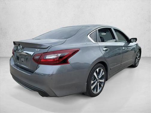 2017 Nissan Altima 2.5 SR