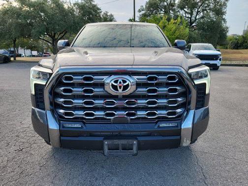 2024 Toyota Tundra Platinum