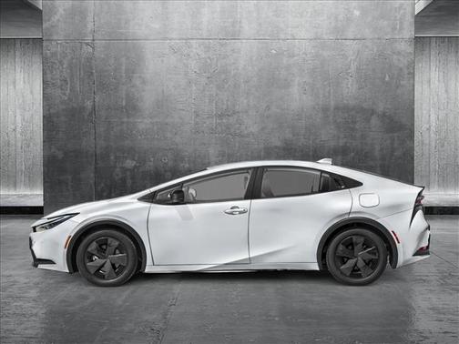 2025 Toyota Prius L
