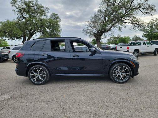 Carbon Black Metallic 2023 BMW X5 sDrive40i