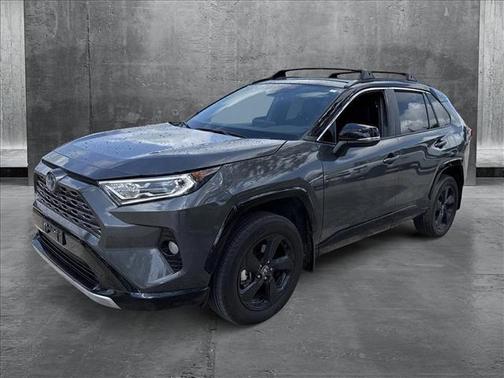2021 Toyota RAV4 Hybrid SE