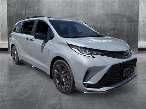 2025 Toyota Sienna XSE 7 Passenger