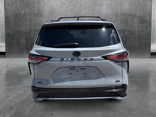 2025 Toyota Sienna XSE 7 Passenger