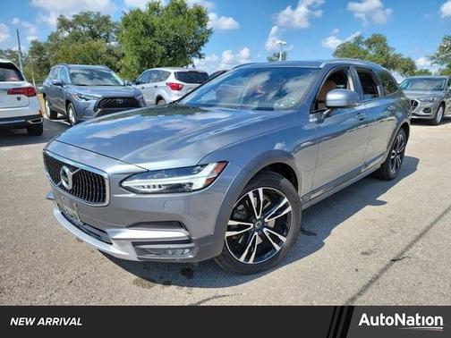2018 Volvo V90 Cross Country T5