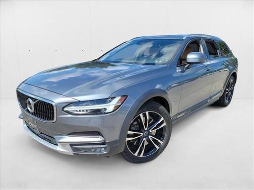 2018 Volvo V90 Cross Country T5