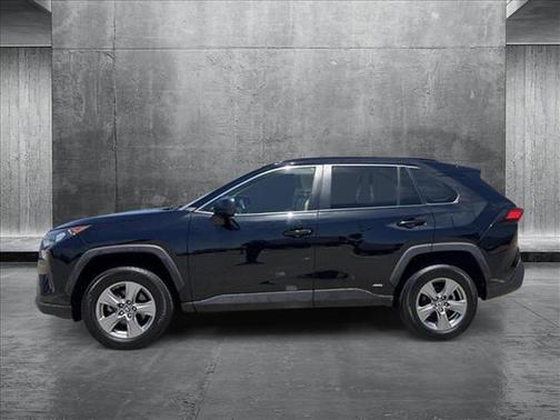 2022 Toyota RAV4 Hybrid LE