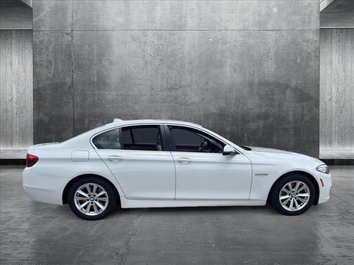 2016 BMW 528 528i