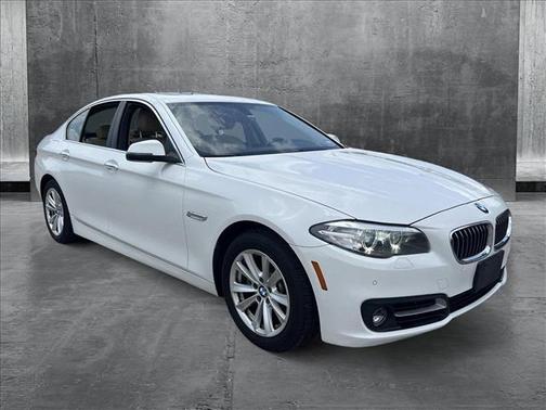 2016 BMW 528 528i