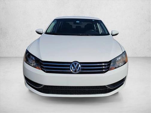 2012 Volkswagen Passat 2.5 SE
