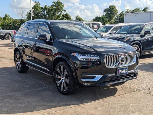 2022 Volvo XC90 T6 Inscription