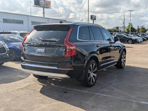 2022 Volvo XC90 T6 Inscription