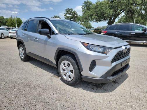 Silver Sky Metallic 2019 Toyota RAV4 LE