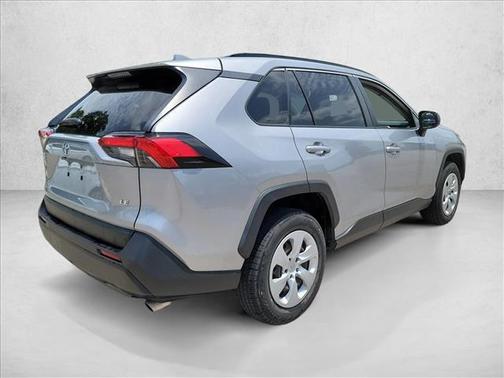 Silver Sky Metallic 2019 Toyota RAV4 LE
