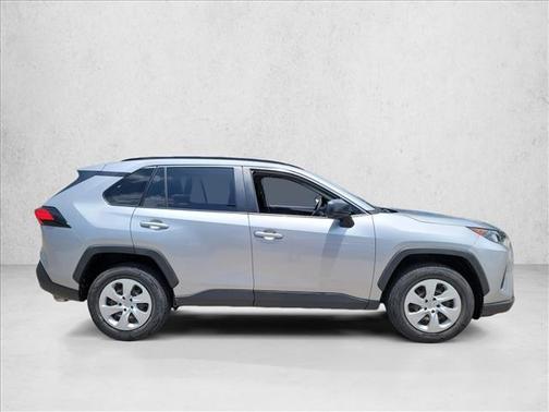Silver Sky Metallic 2019 Toyota RAV4 LE