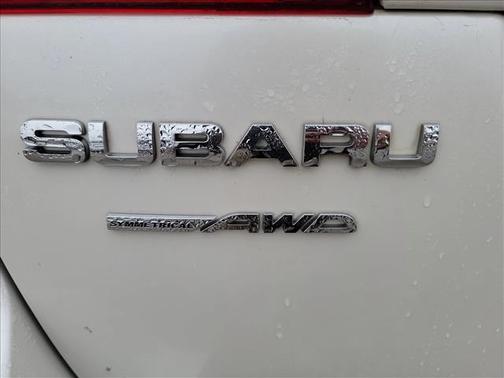 2011 Subaru Outback 3.6 R Limited