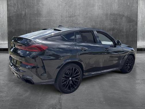 2022 BMW X6 M50i