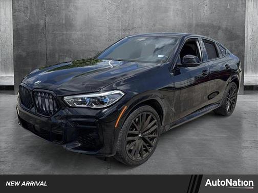 2022 BMW X6 M50i
