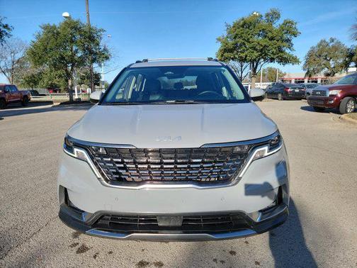 2024 Kia Carnival SX