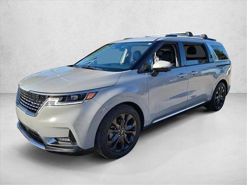 2024 Kia Carnival SX