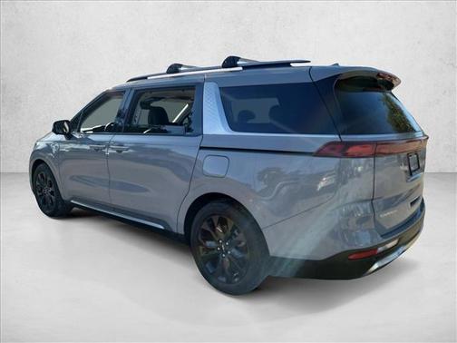 2024 Kia Carnival SX