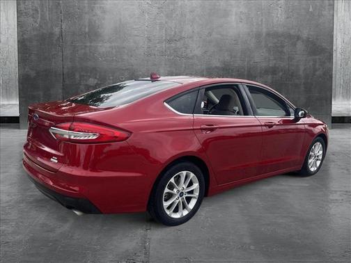 2020 Ford Fusion SE