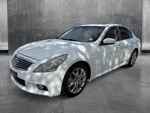 2013 INFINITI G37 Journey