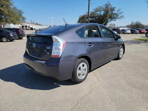 2010 Toyota Prius II