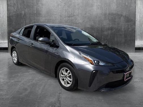 2019 Toyota Prius LE