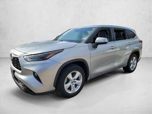 2022 Toyota Highlander LE