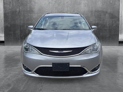 2018 Chrysler Pacifica Touring-L