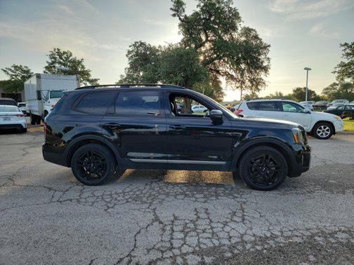 Ebony Black 2023 Kia Telluride EX X-Line