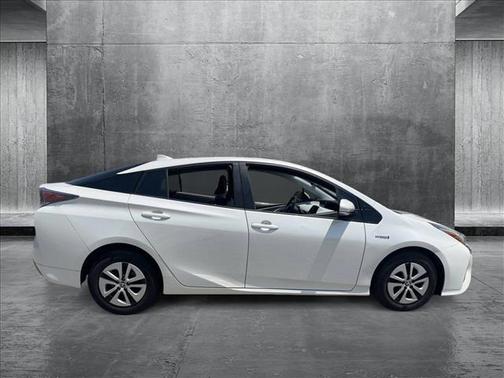 2016 Toyota Prius Three