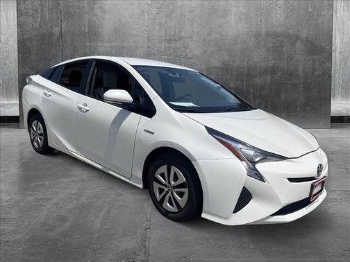 2016 Toyota Prius Three