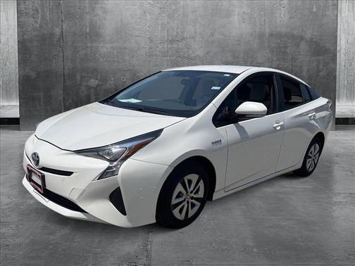 2016 Toyota Prius Three