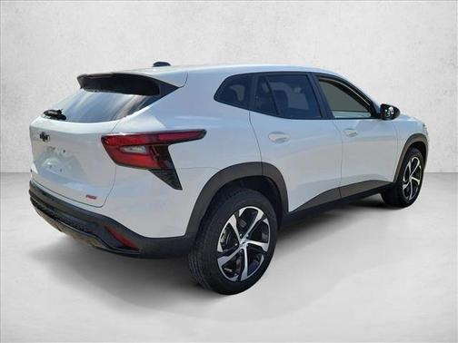 Summit White 2025 Chevrolet Trax FWD 1RS