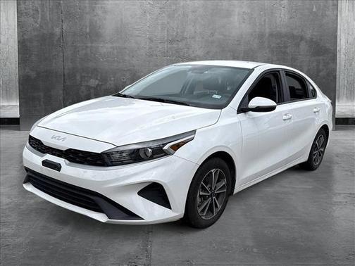 2022 Kia Forte LXS