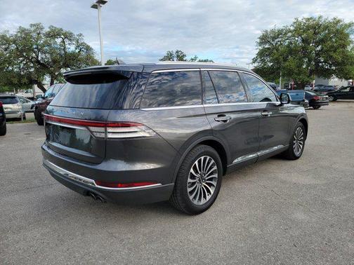 Magnetic Gray Metallic 2020 Lincoln Aviator Reserve