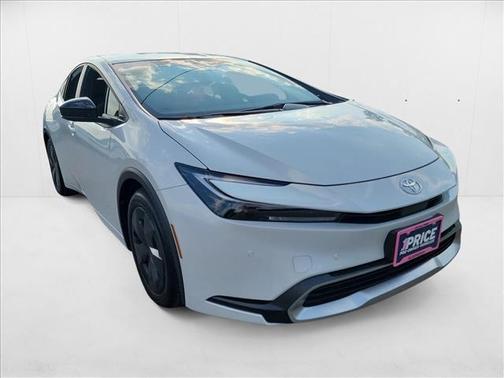 2025 Toyota Prius Plug-In Hybrid SE