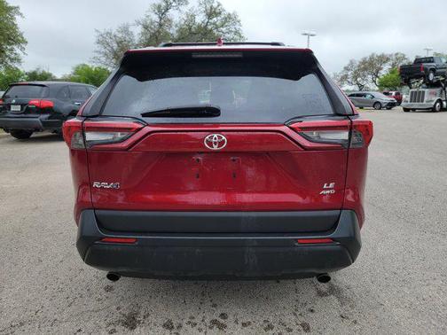 Ruby Flare Pearl 2019 Toyota RAV4 LE