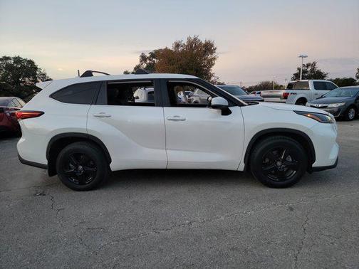 2021 Toyota Highlander L