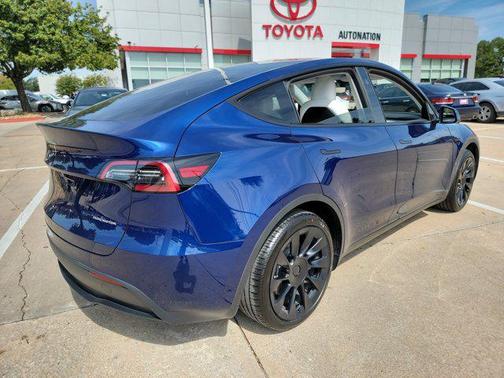 2024 Tesla Model Y Long Range Dual Motor All-Wheel Drive